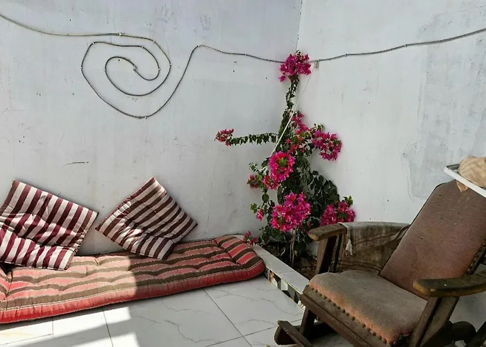 Apartment Cozy Desert Retreat With Private Courtyard *